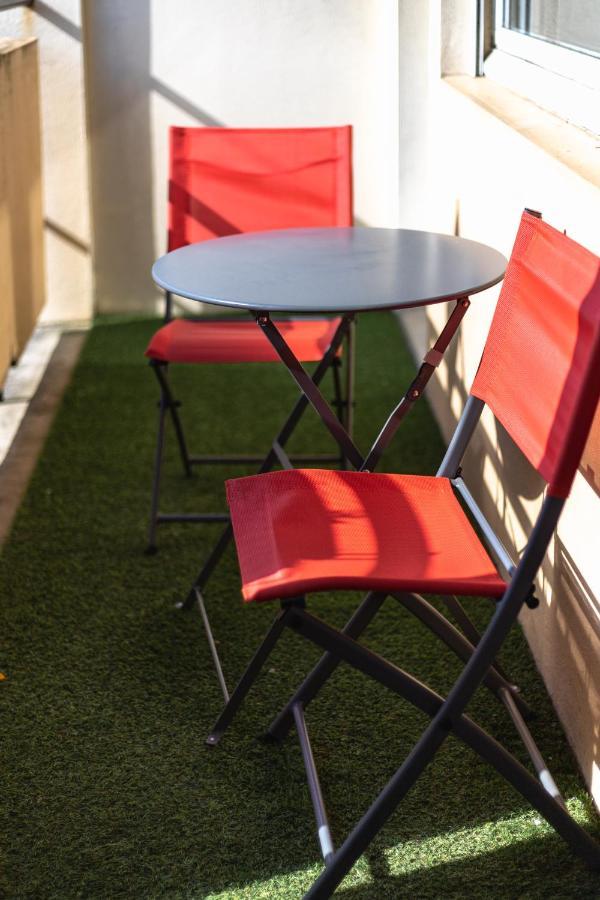 טרבה Le Voltaire -2 Chambres- 70M2- Hypercentre-Parking-Wifi Fibre- Nouvelle Literie מראה חיצוני תמונה